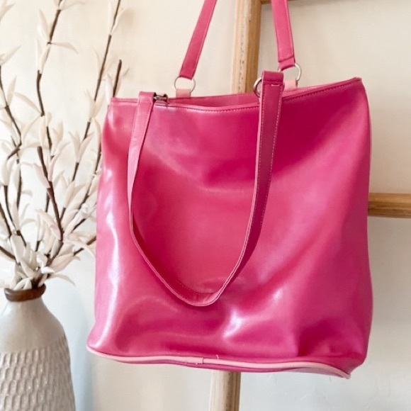 Monogram “M” Pink Tote - Picture 2 of 6